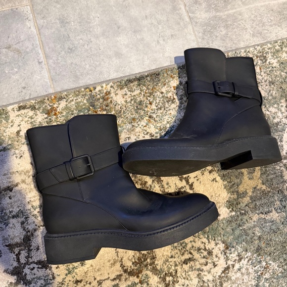 Vince Kaelyn Boot in Black Size 8 - Picture 1 of 4
